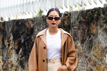 Αυτή η fashion blogger έχει 5 νέους τρόπους να φορέσουμε το λευκό το φθινόπωρο
