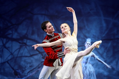 ΚΑΡΥΟΘΡΑΥΣΤΗΣ: Έρχεται σε Αθήνα και Θεσσαλονίκη από τα κορυφαία μπαλέτα του θεάτρου Μόσχας