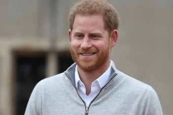 Harry όπως Diana: Η κίνηση του πρίγκιπα για τον HIV που θύμισε τη μεγάλη δράση της μητέρας του