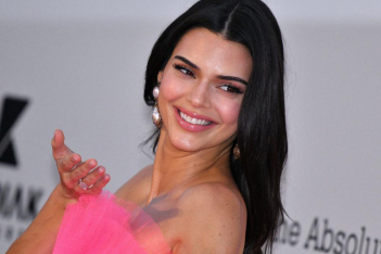 Η Kendall Jenner κάνει throwback στο Instagram και αναστατώνει τους fans της
