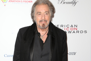 Η πρώην σύντροφος του Al Pacino τον χώρισε: Είναι δύσκολο να είσαι με έναν ηλικιωμένο και τσιγκούνη άνδρα