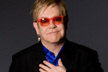 O Elton John δίνει τα έσοδα από το after party των Oscars σε ίδρυμα για το AIDS