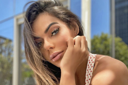 Η Suzy Cortez θα σας πάρει το μυαλό