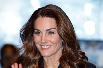 H Kate Middleton μόλις φόρεσε το απόλυτο χρώμα της άνοιξης - Το φόρεμα της θα γίνει sold out