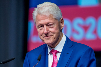 O Bill Clinton εξομολογείται: «Είχα σχέσεις με τη Monica Lewinsky για να ξεπεράσω τα άγχη μου»
