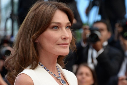 Η συγγνώμη της Carla Bruni μετά το κακόγουστο αστείο της για τον κορωνοϊό