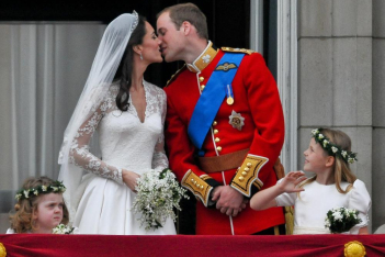 Η Kate Middleton και ο πρίγκιπας William γιορτάζουν τα 9 χρόνια του γάμου τους στο σπίτι