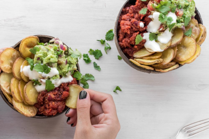 Η διατροφή μακροζωίας: Τι να τρώτε εάν θέλετε να ζήσετε πολλά χρόνια 