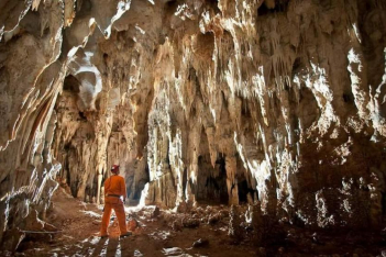 Τα πιο εντυπωσιακά σπήλαια της Ελλάδας