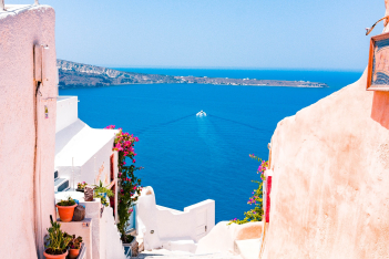  Τα διεθνή ΜΜΕ εκθειάζουν την Ελλάδα και την ψηφίζουν για τουρισμό