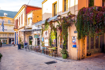 Αυτό είναι το πιο πολύχρωμο χωριό της Ελλάδας