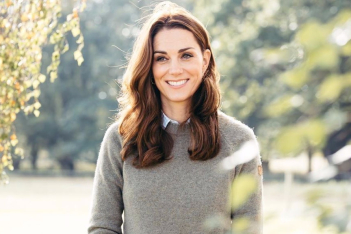 Η Kate Middleton εμφανίστηκε με το πιο κομψό και ανάλαφρο hair look για την άνοιξη