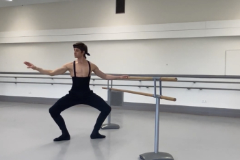 Ο Οίκος Dior προσφέρει online μαθήματα μπαλέτου από κορυφαίους χορευτές