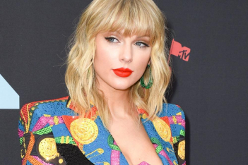 Η Taylor Swift υιοθέτησε την πιο αμφιλεγόμενη τάση στα μαλλιά της