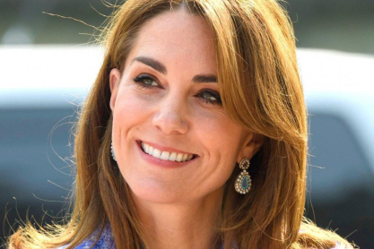 Η Kate Middleton έβαλε το πιο δροσερό και ανοιξιάτικο φόρεμα από μετάξι -Σε βίντεο για διαγωνισμό φωτογραφίας