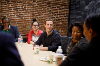 To Facebook στηρίζει οικονομικά μικρές επιχειρήσεις που ανήκουν σε γυναίκες