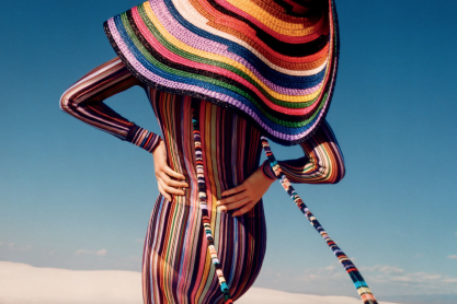 Τα πιο stylish και εντυπωσιακά καπέλα του καλοκαιριού για κάθε τύπο παραλίας: Aπό την femme fatale στη 90's ντίβα 