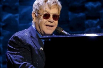 Ο Elton John αντιμέτωπος με τον νόμο μετά τις νομικές διαδικασίες που κίνησε η πρώην σύζυγός του