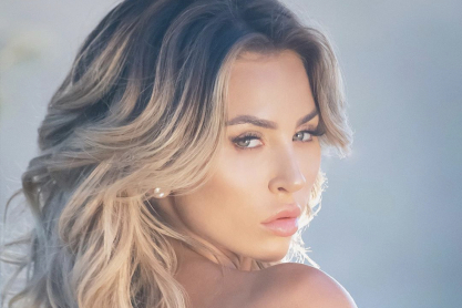 Khloe Terae: Το κουνελάκι από τον Καναδά που ανάβει φωτιές