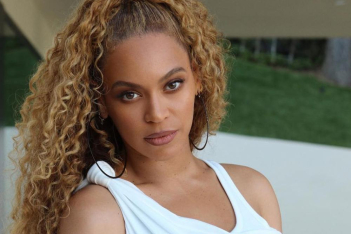 Η Beyoncé ξεσπά ζητώντας δικαιοσύνη για τη δολοφονία της Breonna Taylor