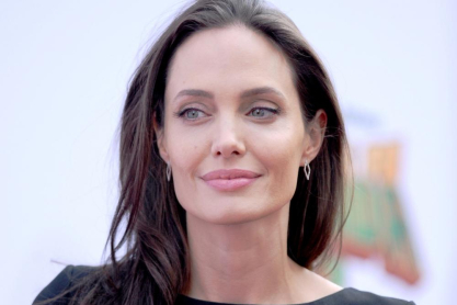 Η Angelina Jolie αποκάλυψε τον λόγο που χώρισε με τον Brad Pitt