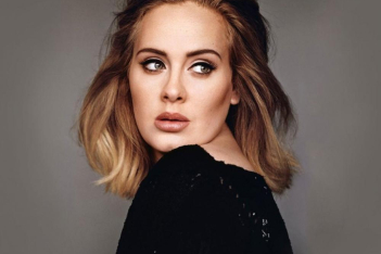 Η Adele παίρνει θέση για τη δολοφονία του George Floyd: "Να είστε θυμωμένοι αλλά να συνεχίσετε να ακούτε" 