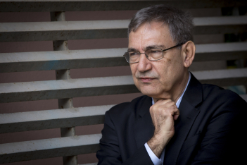 Ο βραβευμένος με Νόμπελ Toύρκος συγγραφέας Οrhan Pamuk αντιδρά στην απόφαση να γίνει η Αγία Σοφία τζαμί