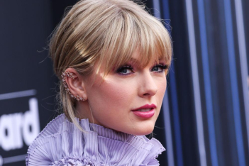 Η Taylor Swift έκανε το όνειρο μιας 18χρονης πραγματικότητα: Δώρισε 26.000€ για να σπουδάσει