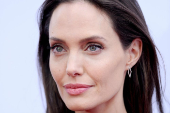 Το μήνυμα της Angelina Jolie εν μέσω πανδημίας και η μεγαλύτερη της ανησυχία