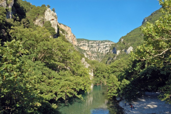 CNN: Ένα ελληνικό ποτάμι στα 20 καλύτερα μέρη του κόσμου για κολύμπι