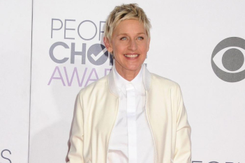 Ellen DeGeneres: Μετά τις καταγγελίες των συνεργατών της, ζητά συγγνώμη και συνεχίζει την εκπομπή της