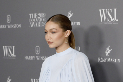 Gigi Hadid: H απάντηση σε θαυμαστή για την φωτογράφιση με την φουσκωμένη της κοιλιά