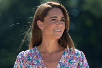 To ρομαντικό floral shirt dress της Kate Middleton που έκλεψε τις εντυπώσεις