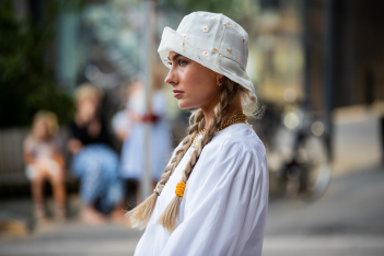 Τα street style looks που ξεχωρίσαμε από την Εβδομάδα Μόδας της Κοπεγχάγης