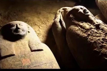 Αίγυπτος: Βρέθηκαν σαρκοφάγοι σε νεκρόπολη της Σακάρα - Ήταν θαμμένες για 2.500 χρόνια