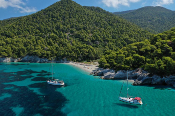 Travel+Leisure: Αυτό το ελληνικό νησί είναι ιδανικό για να απομονωθείς