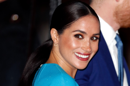Η Meghan Μarkle φόρεσε ό,τι πιο minimal μπορεί κανείς να φανταστεί και ήταν υπέρκομψη