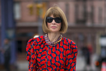 Anna Wintour: H θρυλική Εditor-in-Chief της αμερικανικής Vogue χώρισε μετά από 20 χρόνια και είναι πάλι ερωτευμένη 