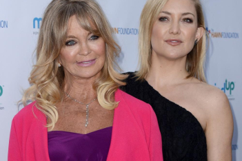 Η Kate Hudson εύχεται για τα γενέθλια της μητέρας της, Goldie Hawn με τα πιο τρυφερά λόγια