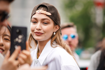 Η Gigi Hadid δεν θέλει να της στέλνουν μηνύματα και ο λόγος είναι αυτός