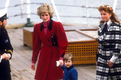 Όταν ο πρίγκιπας William έβαφε τη Diana: Το άγνωστο τρυφερό video από το 1985 που έγινε viral
