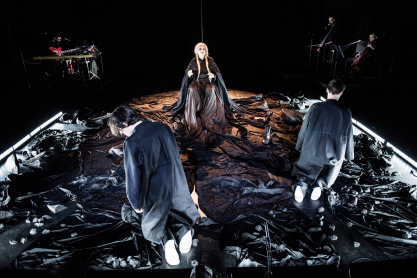 Μήδεια του Ευριπίδη Medea Son(g)s: Live streaming από την Ερευνητική Σκηνή στο Θέατρο Rex – Σκηνή «Κατίνα Παξινού»