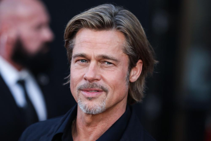 O Brad Pitt είναι ο ορισμός του bon viveur στη διαφήμιση του δικού του κρασιού