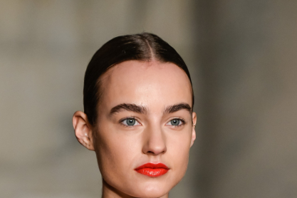 To beauty trick για να εφαρμόζει τέλεια το concealer