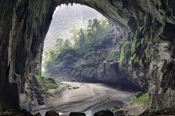 Αυτά είναι τα πιο εντυπωσιακά σπήλαια της Ελλάδας