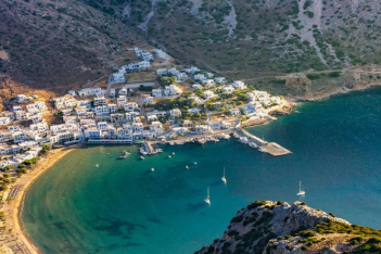 Αυτό το ελληνικό νησί ψηφίστηκε ως ένας από τους 10 καλύτερους ευρωπαϊκούς προορισμούς