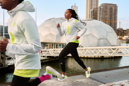 Η adidas παρουσιάζει το νέο ULTRABOOST 21: Eπιστροφή ενέργειας, μια απόλυτη εμπειρία τρεξίματος 