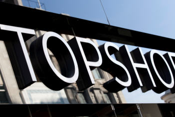 Η Asos εξαγοράζει τα brands Topshop, Topman και Miss Selfridge
