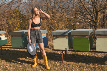TEZENIS X 3Bee: Μαζί για τις μέλισσες