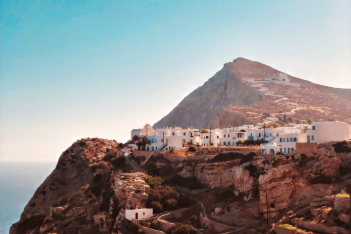 Spiegel: 7 προτάσεις για διακοπές στην Ελλάδα